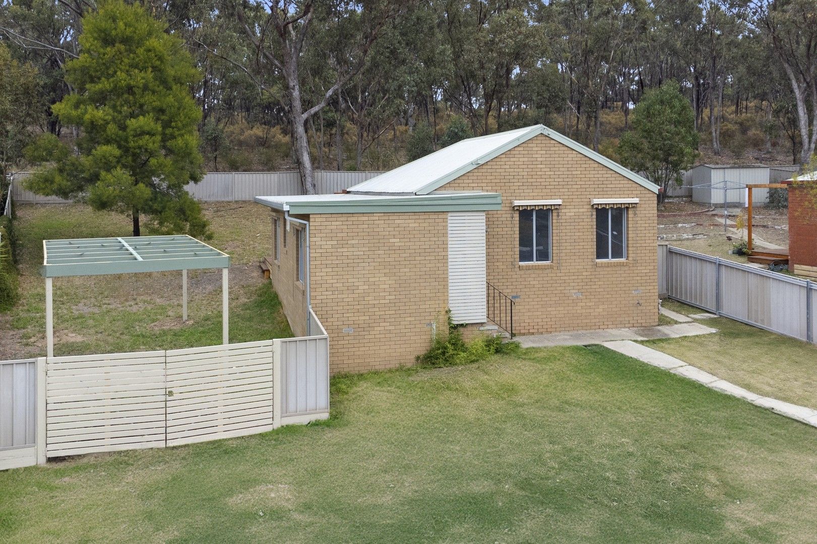 18 KITCHENER CRESCENT, Seymour VIC 3660, Image 0