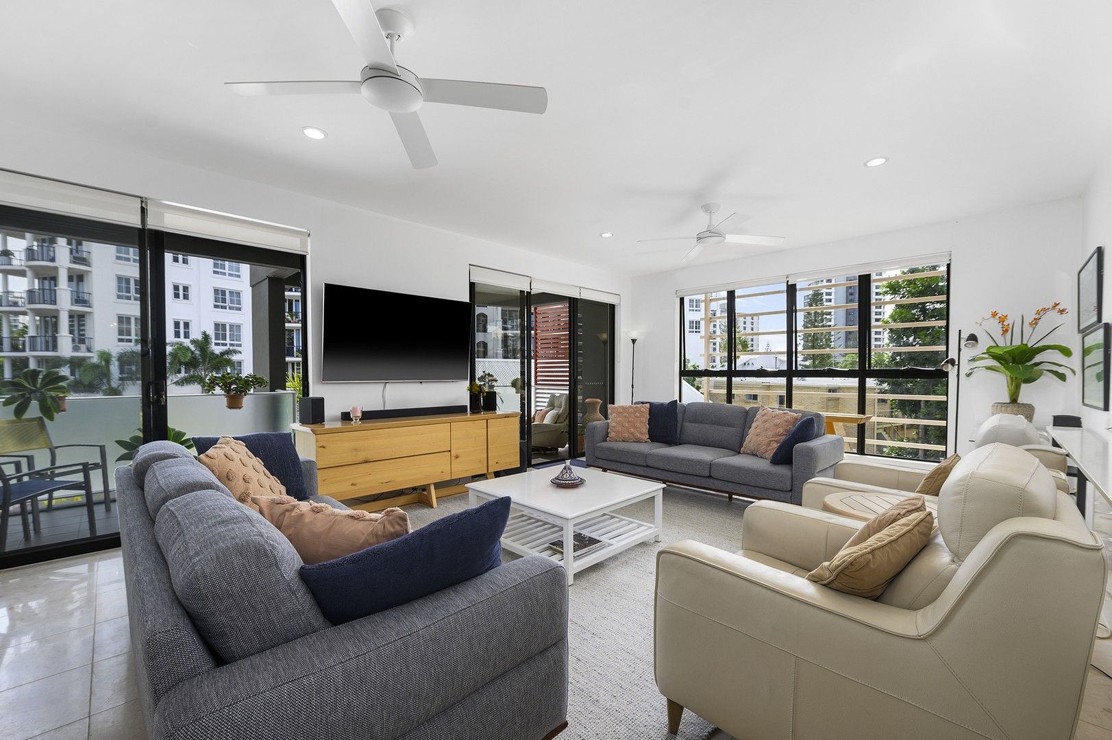 7/3-5 Beach Parade, Surfers Paradise QLD 4217, Image 1