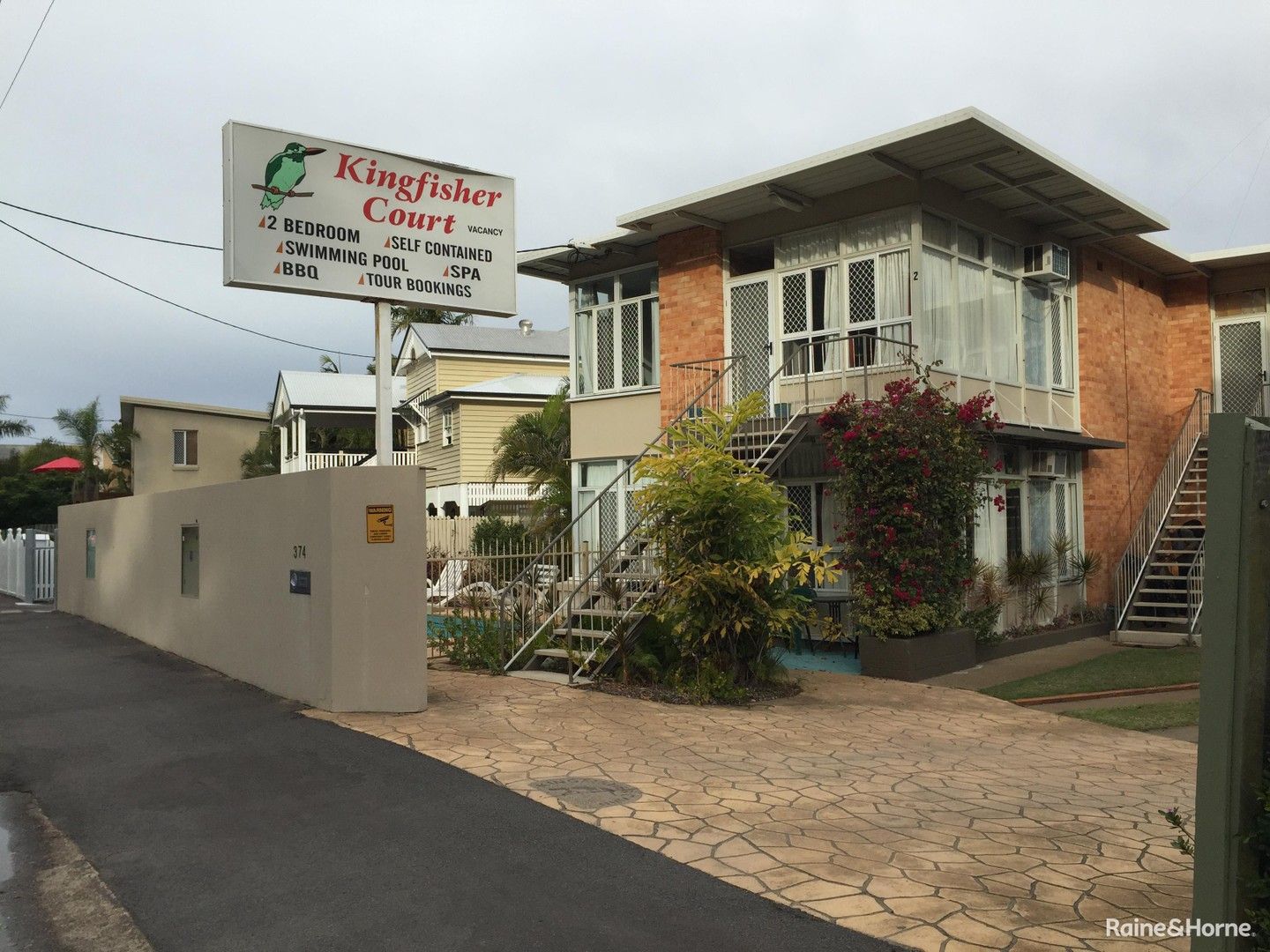 2 bedrooms Apartment / Unit / Flat in 6/374 Esplanade TORQUAY QLD, 4655