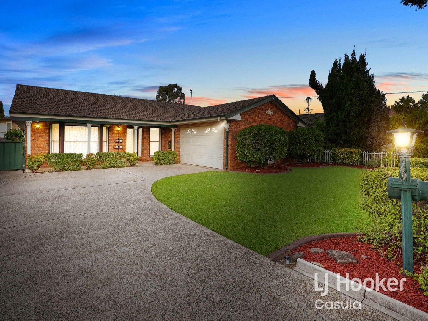 4 bedrooms House in 5 Jacaranda Crescent CASULA NSW, 2170