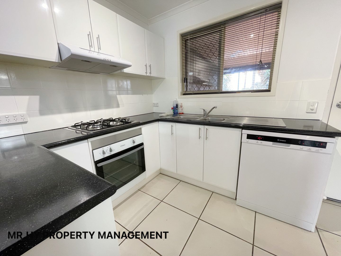 Contact agent/116 Meadowlands Rd, Carina QLD 4152, Image 2