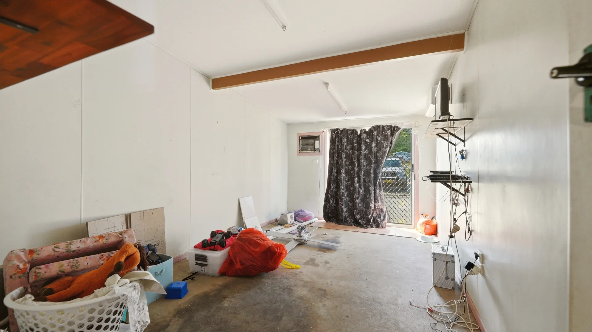 Image 12