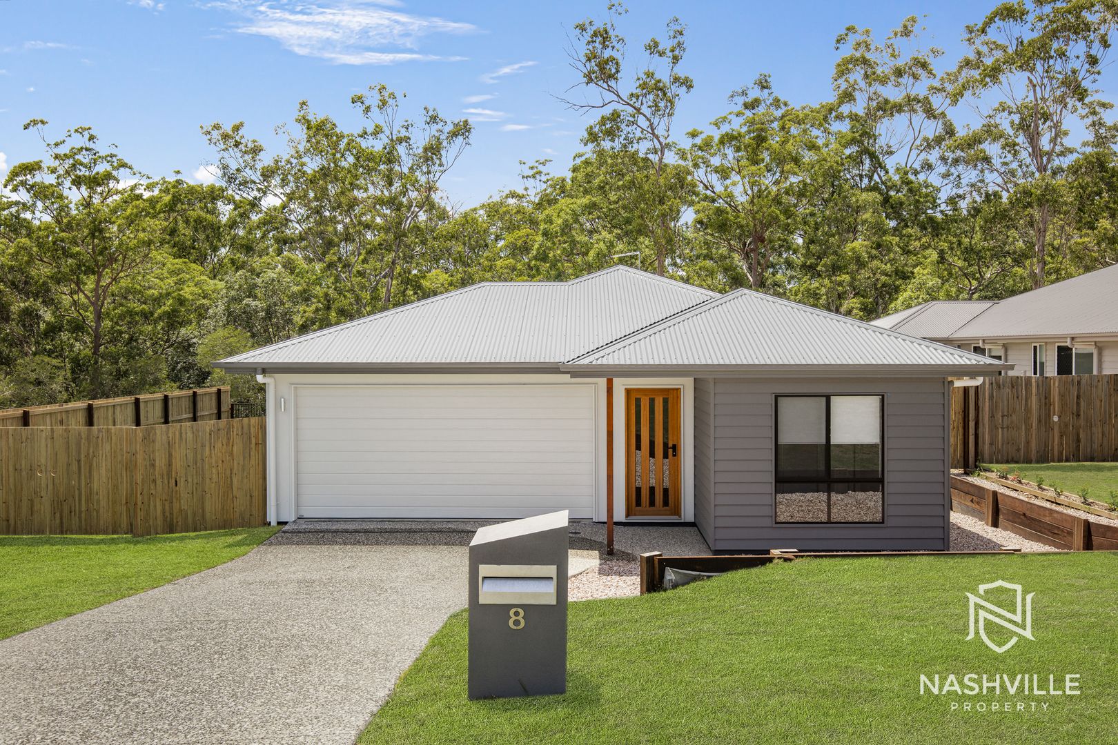 8 Bluebell Court, Southside QLD 4570