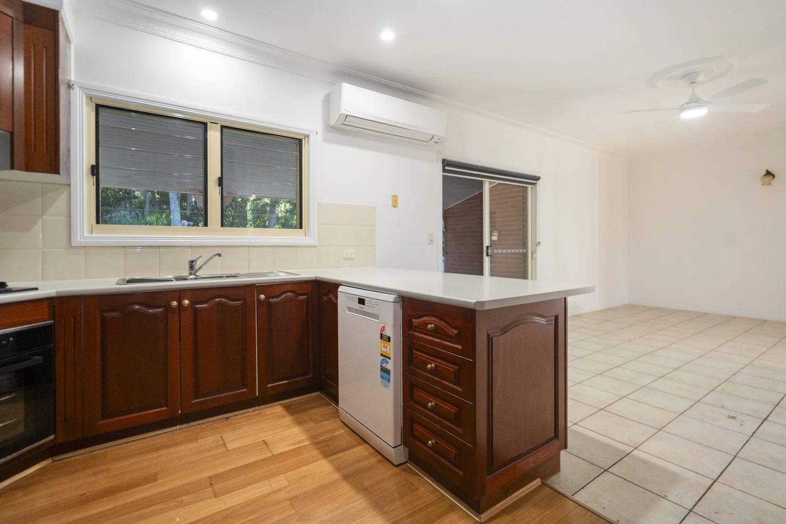 Additional image 8 of 35 Sylvan Drive, Moore Park Beach QLD 4670