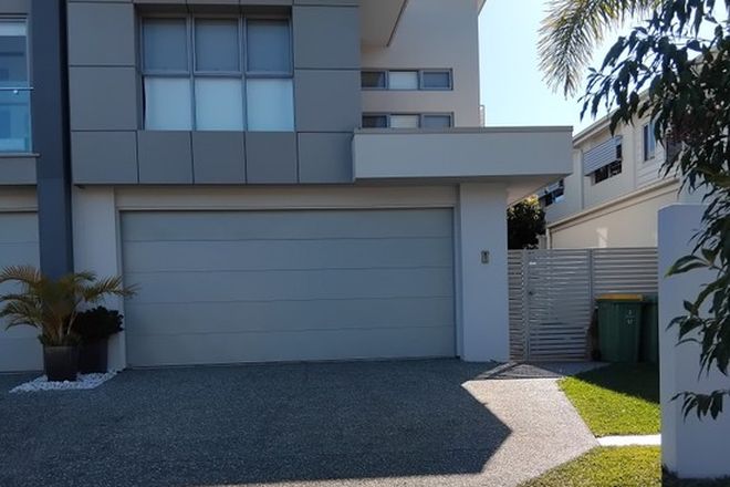 Picture of 2/17 South Quay Drive, BIGGERA WATERS QLD 4216