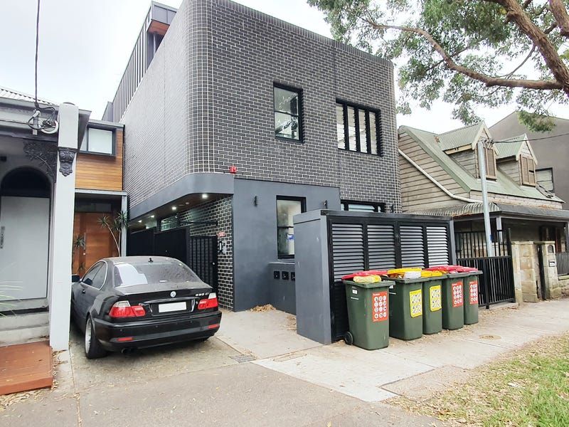 1 bedrooms Apartment / Unit / Flat in 3/100 Swanson Street ERSKINEVILLE NSW, 2043
