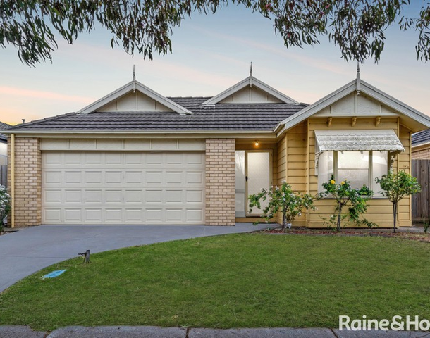 19 Deakin Grove, Burnside Heights VIC 3023