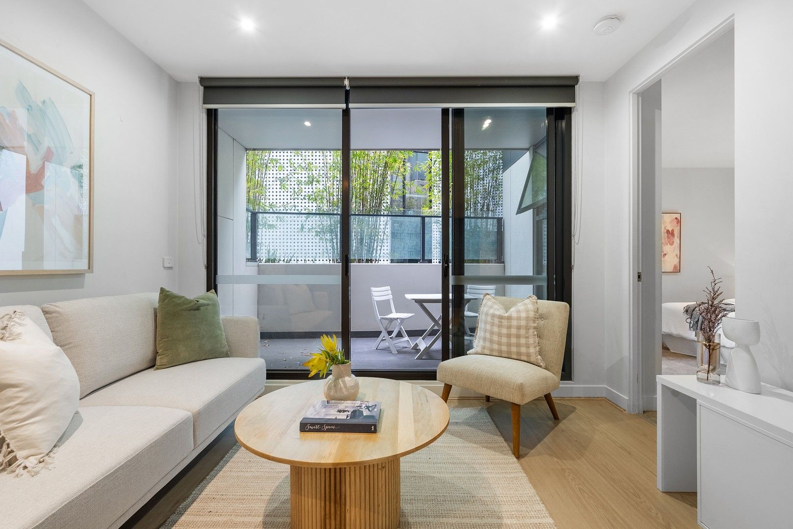2 bedrooms Apartment / Unit / Flat in 6/17 Moore Street MOONEE PONDS VIC, 3039