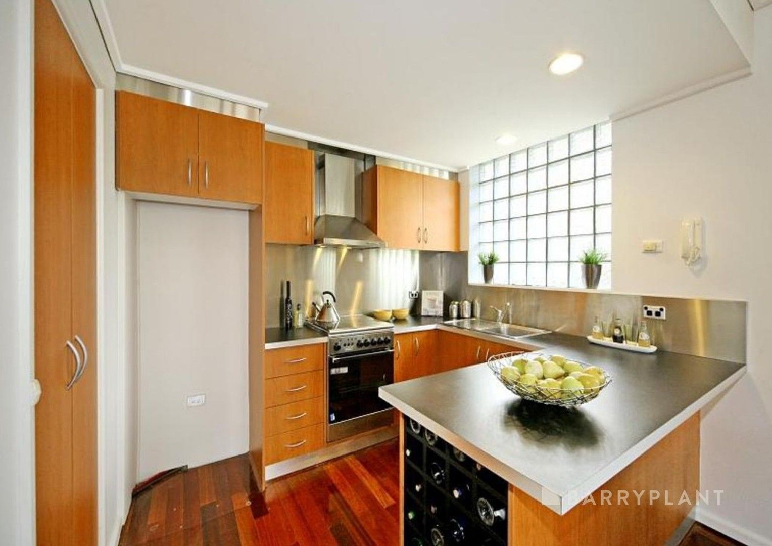 2 bedrooms Townhouse in 4/19-27 Argo Street SOUTH YARRA VIC, 3141