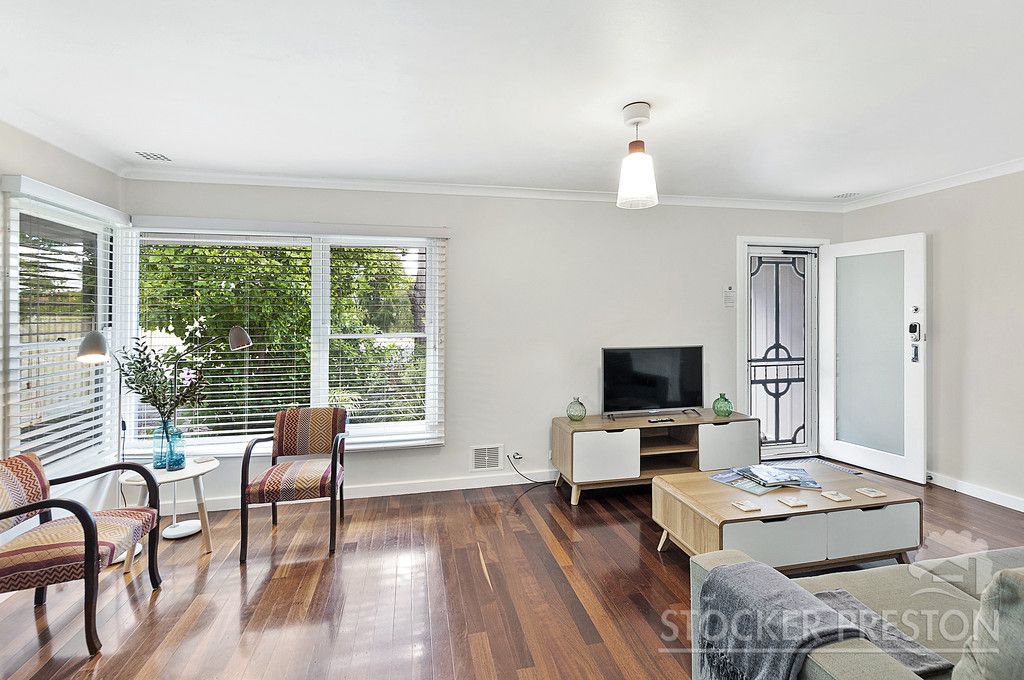 2 bedrooms House in 4 Moylan Way GEOGRAPHE WA, 6280