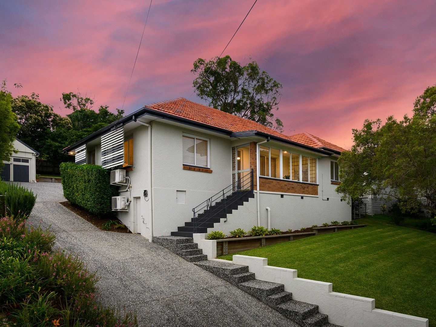 3 bedrooms House in 110 Creek Road MOUNT GRAVATT EAST QLD, 4122