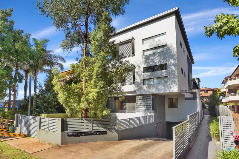 2 bedrooms Apartment / Unit / Flat in 1/20 Henry Street PARRAMATTA NSW, 2150