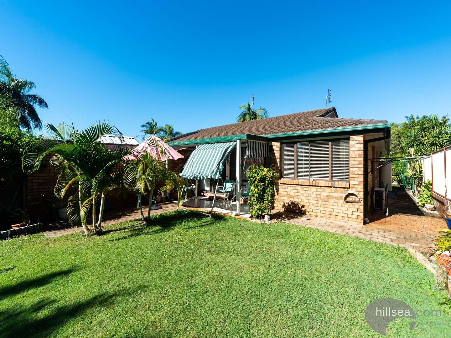 2/7 Ash Court, Arundel QLD 4214, Image 2