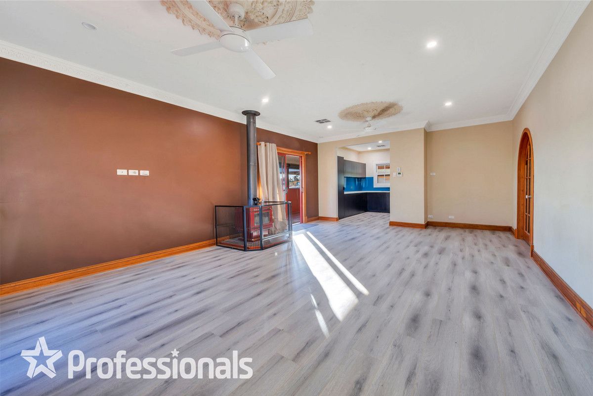 25 Schuster Street, Freeling SA 5372, Image 2