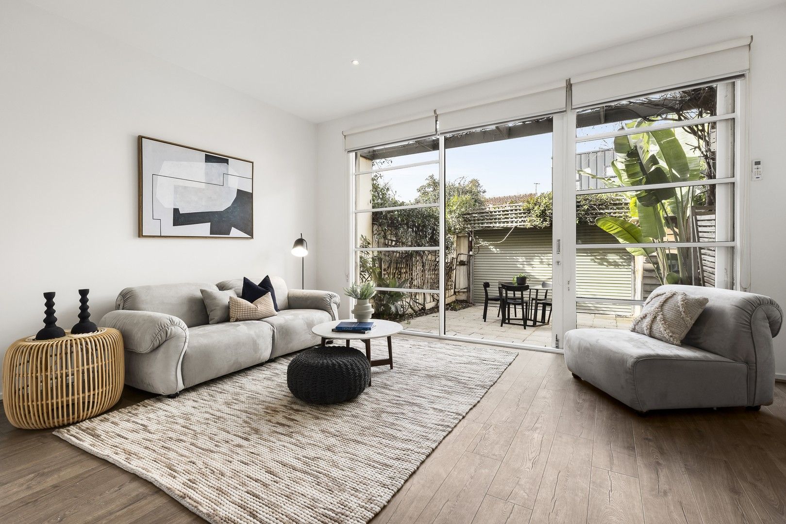 2 bedrooms Apartment / Unit / Flat in 1/2 Belgravia Street RICHMOND VIC, 3121