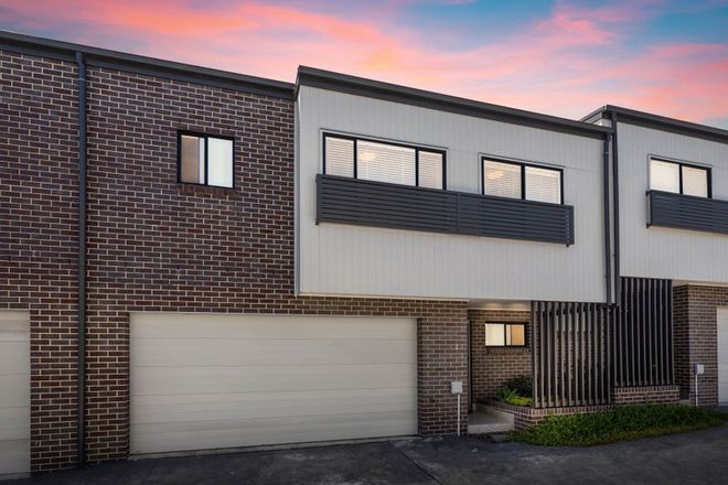 Picture of 2/74 Tennent Road, MOUNT HUTTON NSW 2290