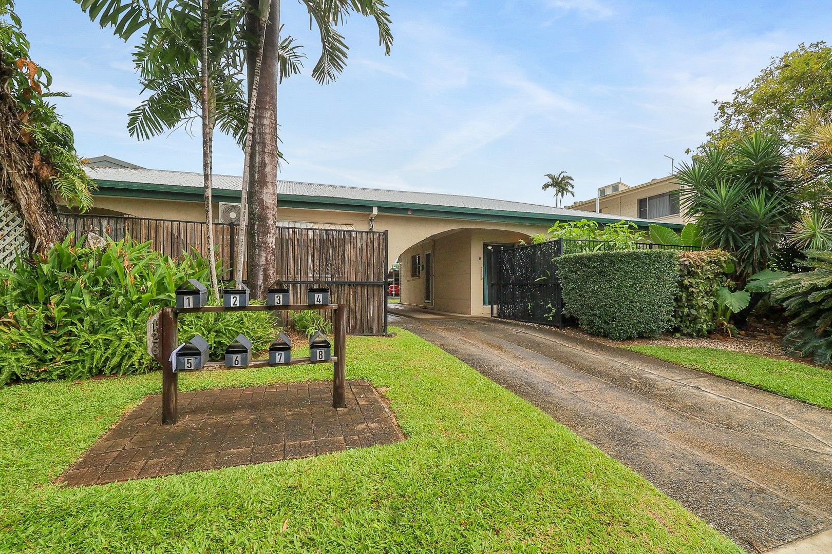 8/126 Greenslopes Street, Edge Hill QLD 4870, Image 0