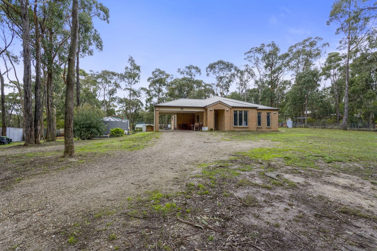 127 Cowans Drive, Dales Creek Property History & Address Research