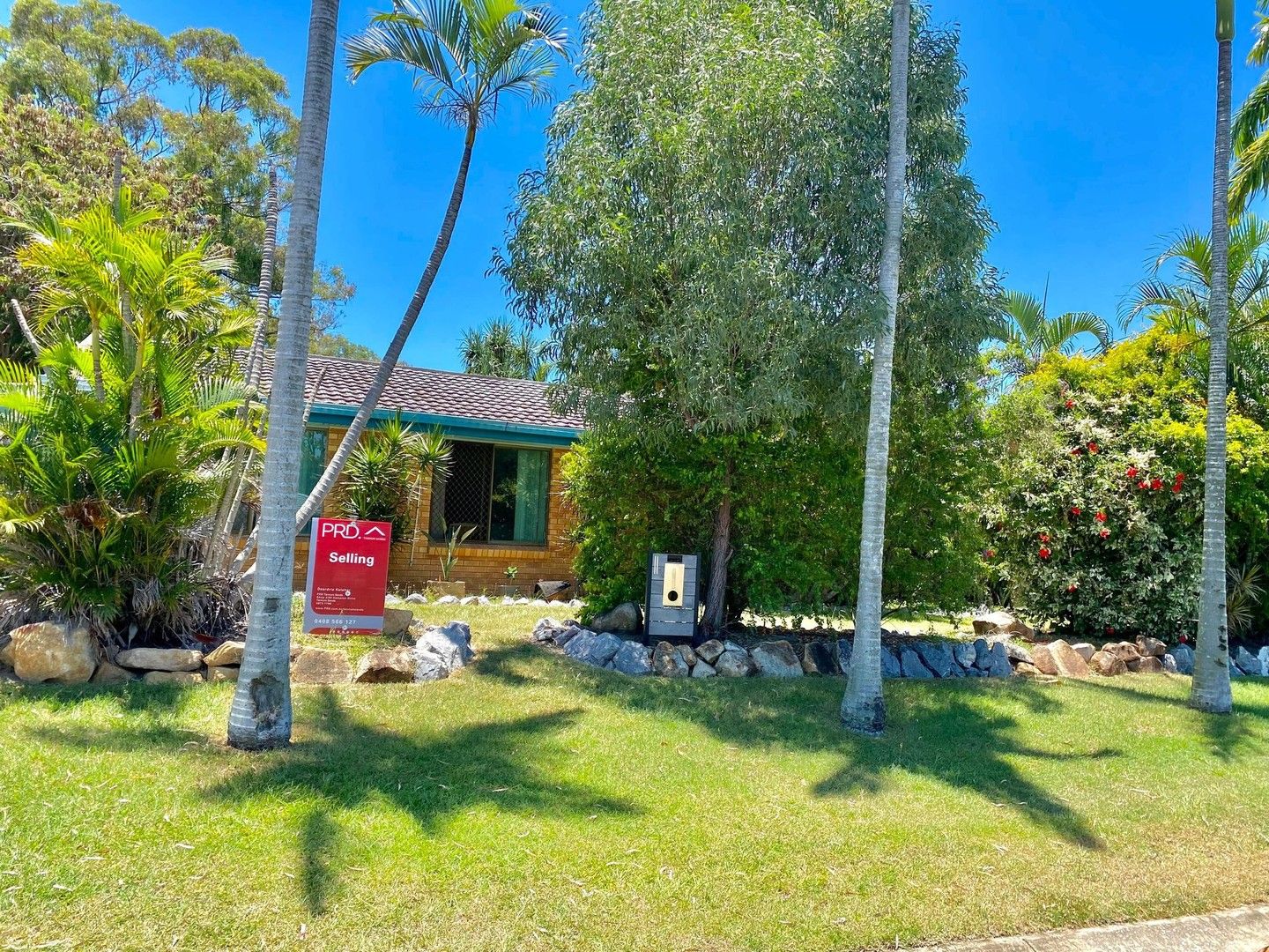 3 bedrooms House in 11 Hayes Avenue BOYNE ISLAND QLD, 4680