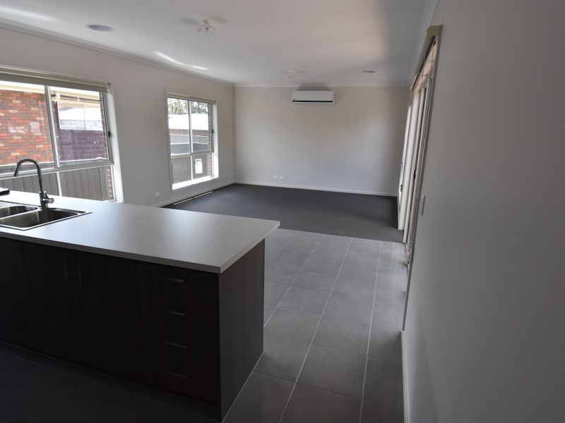 923A Geelong Road, Canadian VIC 3350, Image 2
