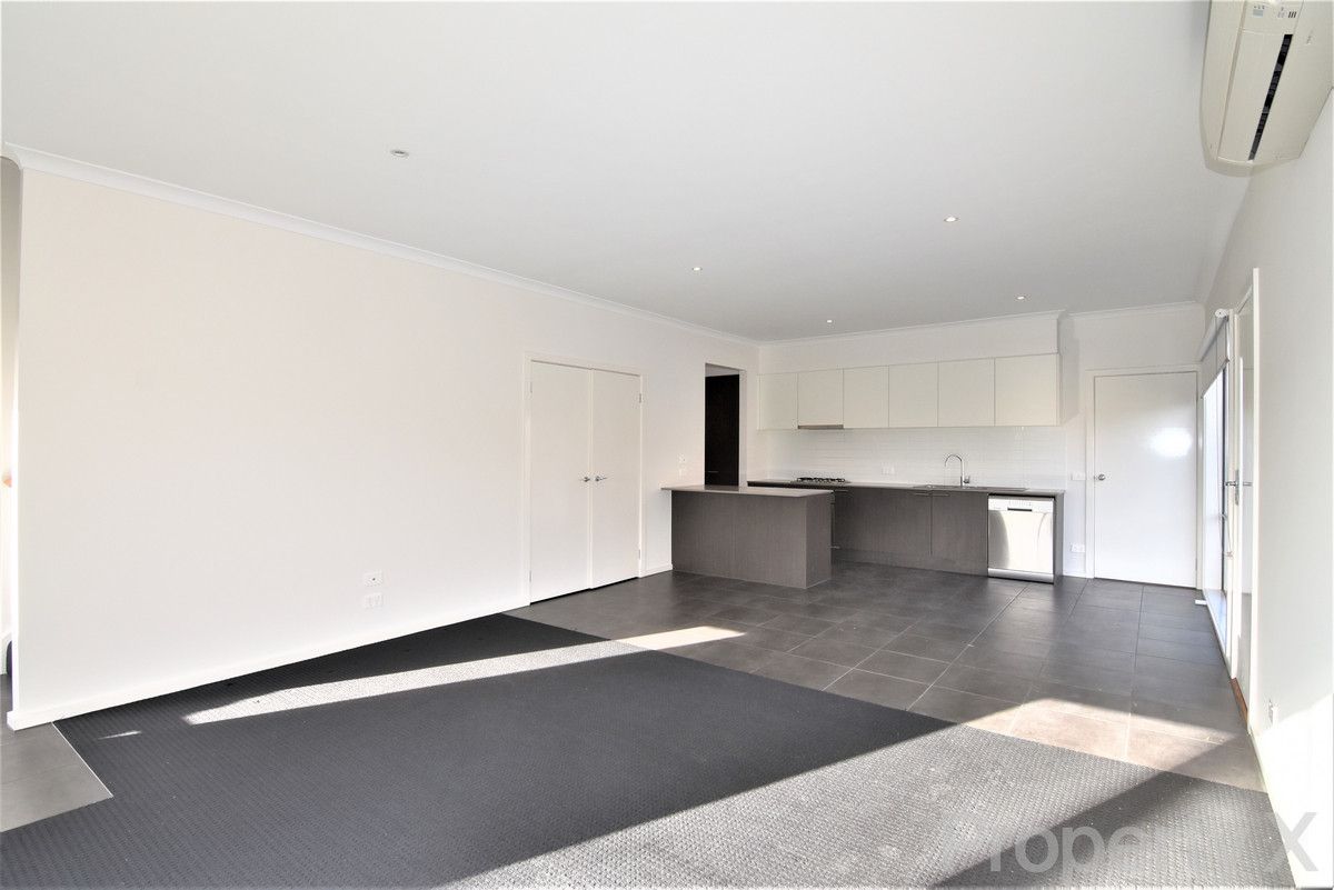 3 bedrooms Townhouse in 89A Wright Street SUNSHINE VIC, 3020