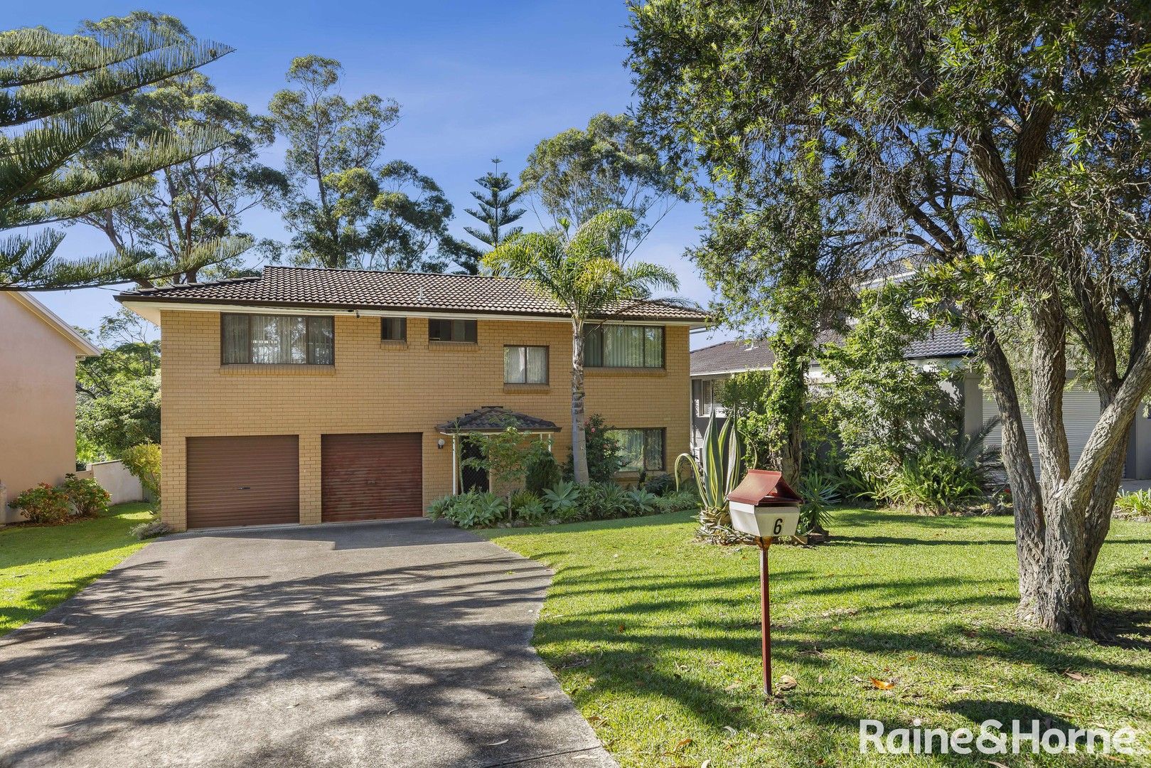 6 Hilltop Crescent, Mollymook Beach NSW 2539, Image 0