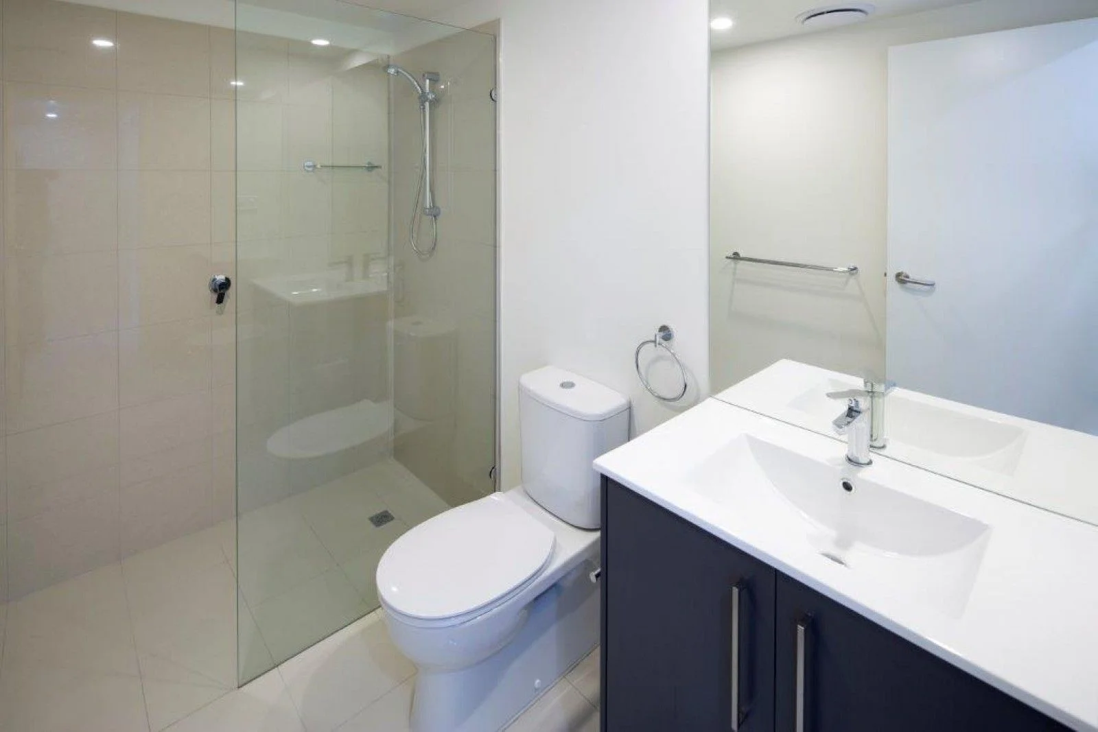 Additional image 8 of ID:21173748/37-39 Regent Street, Woolloongabba QLD 4102