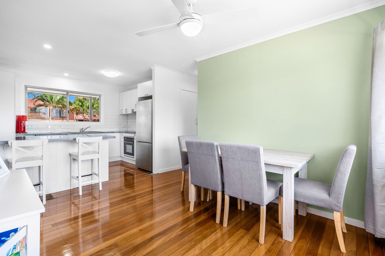 12 Edenderry Street, Manly West QLD 4179, Image 2