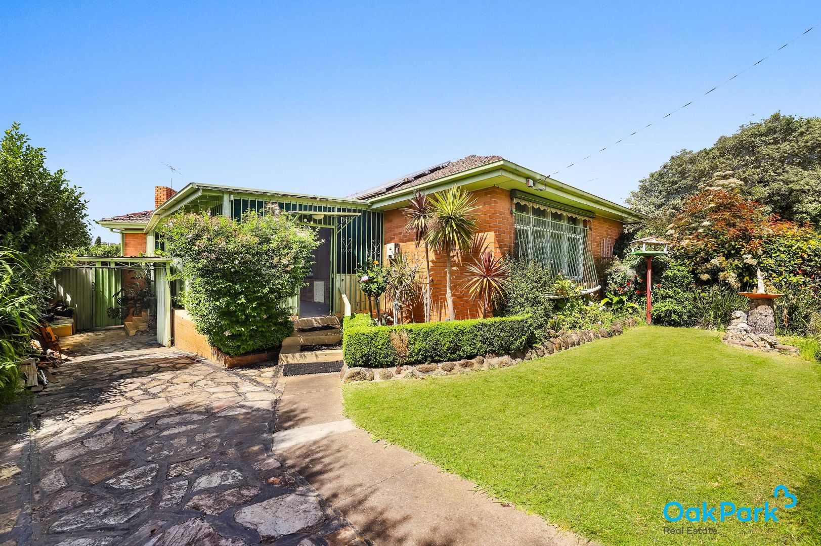 16 Jacaranda Street, Oak Park VIC 3046, Image 1