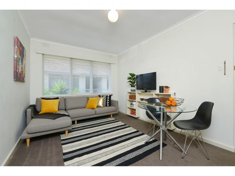 1 bedrooms Apartment / Unit / Flat in 5/13-15 Gourlay Street ST KILDA EAST VIC, 3183