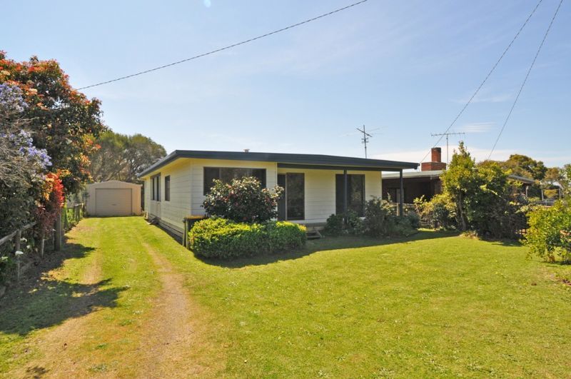 16 Ellen Avenue, Tarwin Lower VIC 3956, Image 0