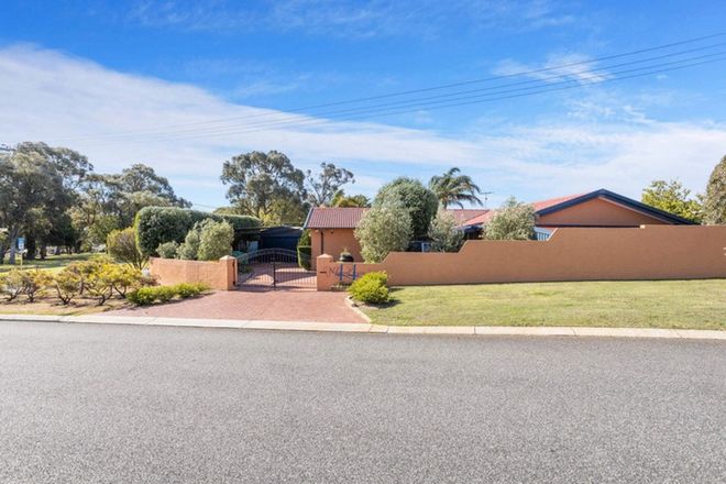 Picture of 44 Nolyang Crescent, WANNEROO WA 6065