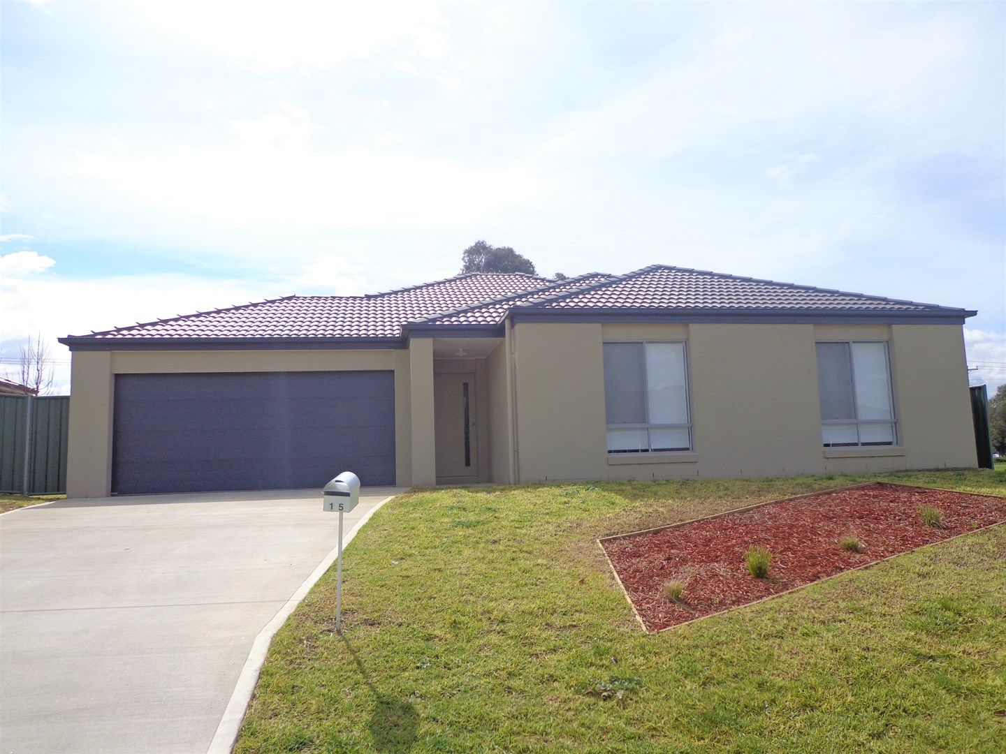 15 Featherstone Avenue, Glenroy NSW 2640 House For Rent Domain