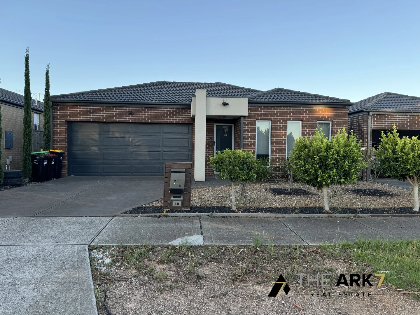 40 Barleygrass Crescent, Brookfield VIC 3338