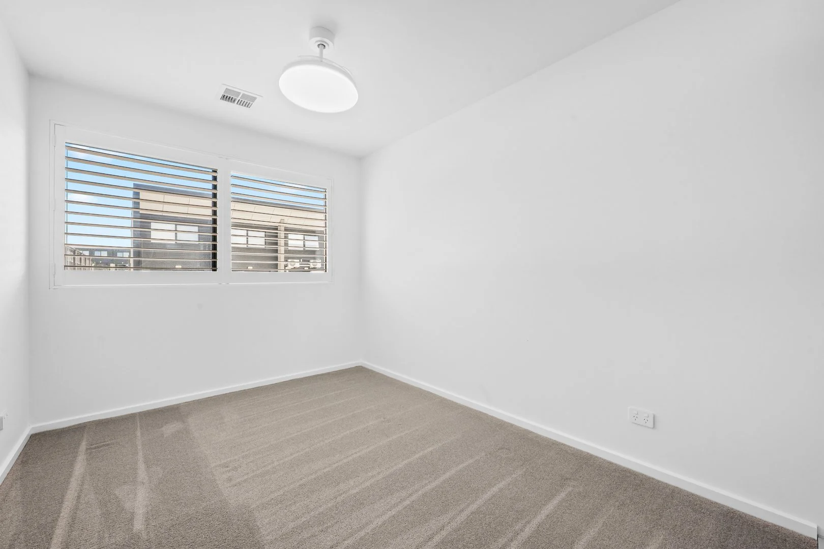 Additional image 11 of 21a Woodberry Avenue, Coombs ACT 2611