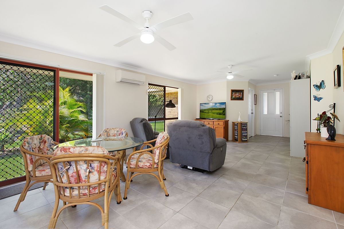 2/8 Ottelia Drive, Elanora QLD 4221, Image 2