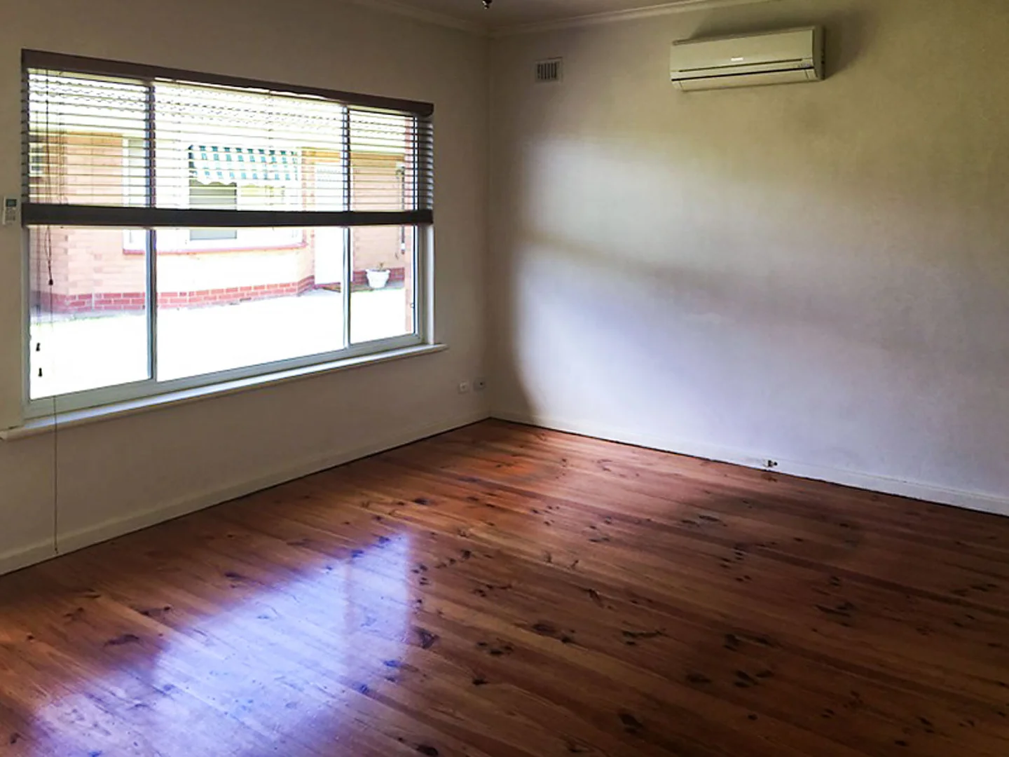 Additional image 2 of 4/32-34 Old Tapleys Hill Road, Glenelg North SA 5045