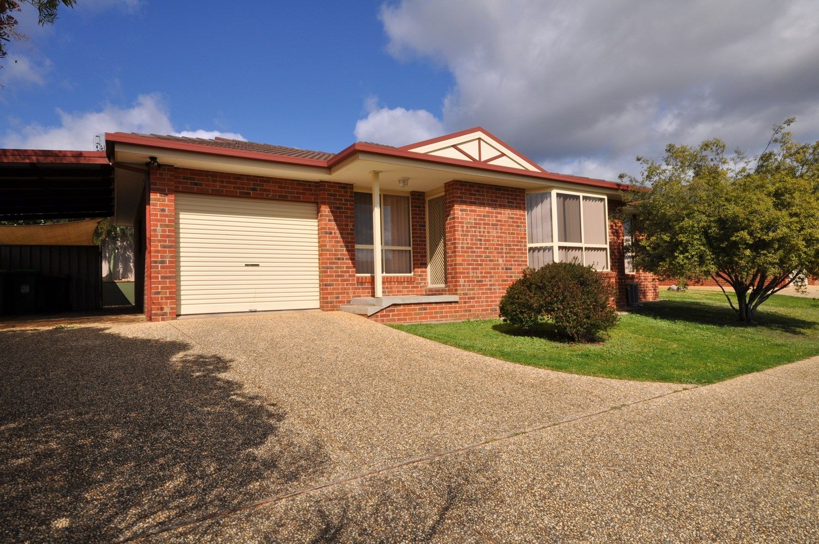 4/631 Pearsall Street, Lavington NSW 2641, Image 0