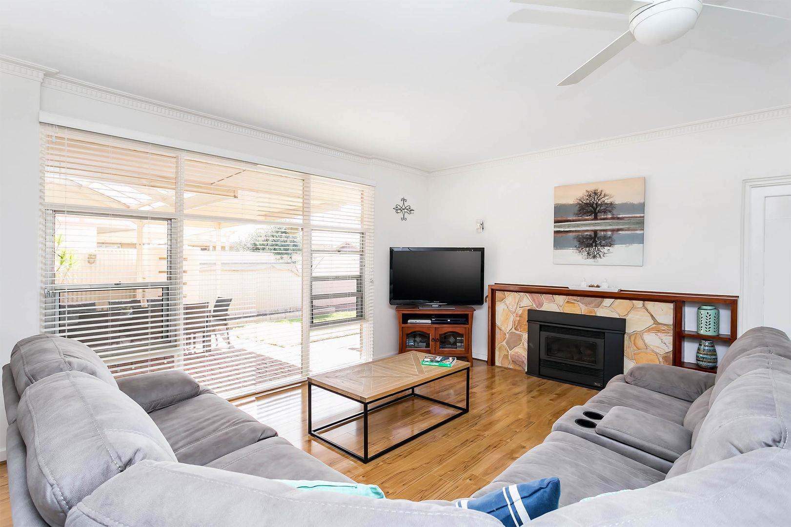 11 Sunnyside Grove, Semaphore Park SA 5019, Image 2