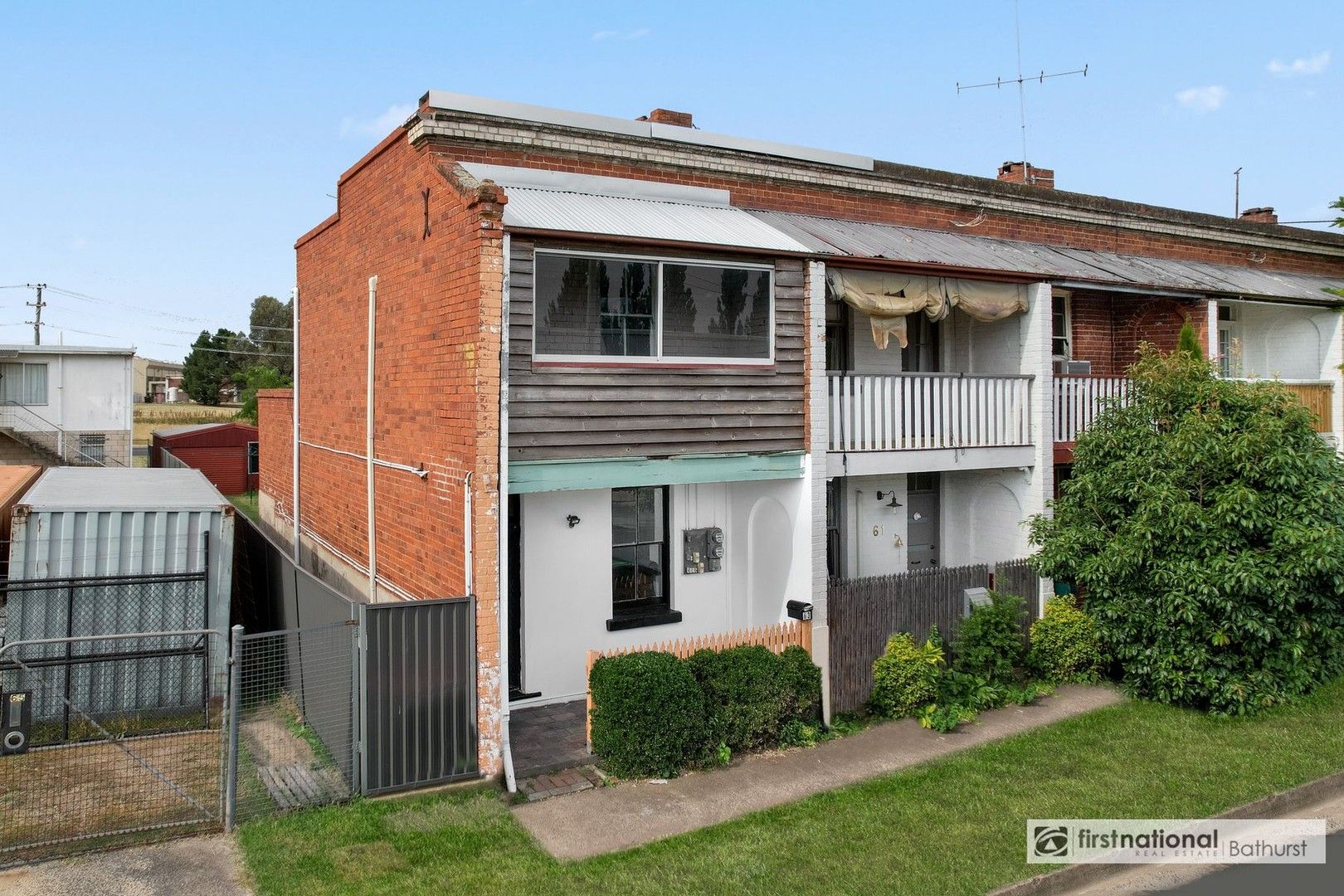 2 bedrooms House in 63 Carlingford Street BATHURST NSW, 2795