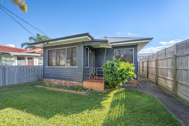 Picture of 159 Oxley Avenue, WOODY POINT QLD 4019