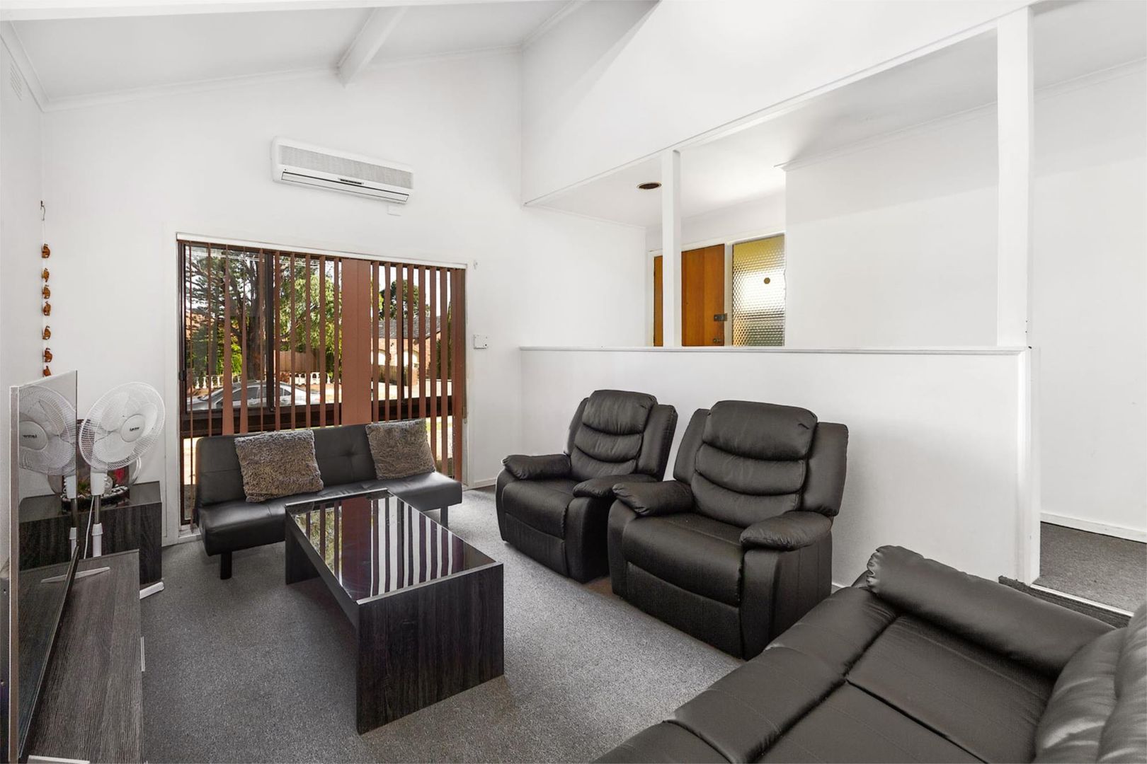 2 Maynard Place, Kings Park VIC 3021, Image 1