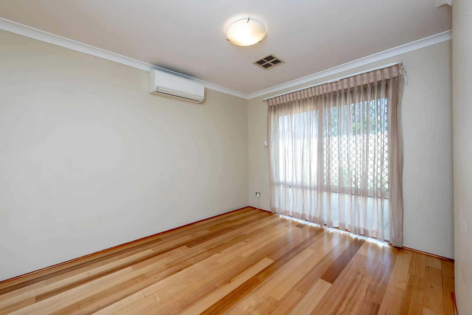 Additional image 31 of 36 Ferentino Road, Stirling WA 6021