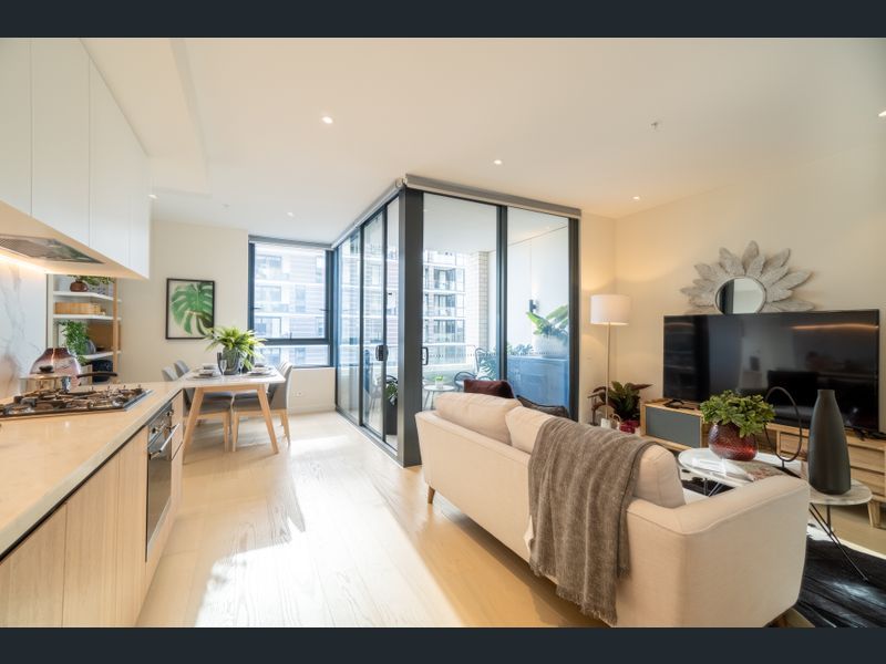 1 bedrooms Apartment / Unit / Flat in LV11/27 Halifax Street MACQUARIE PARK NSW, 2113
