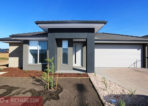 150 Farm Road, Werribee VIC 3030