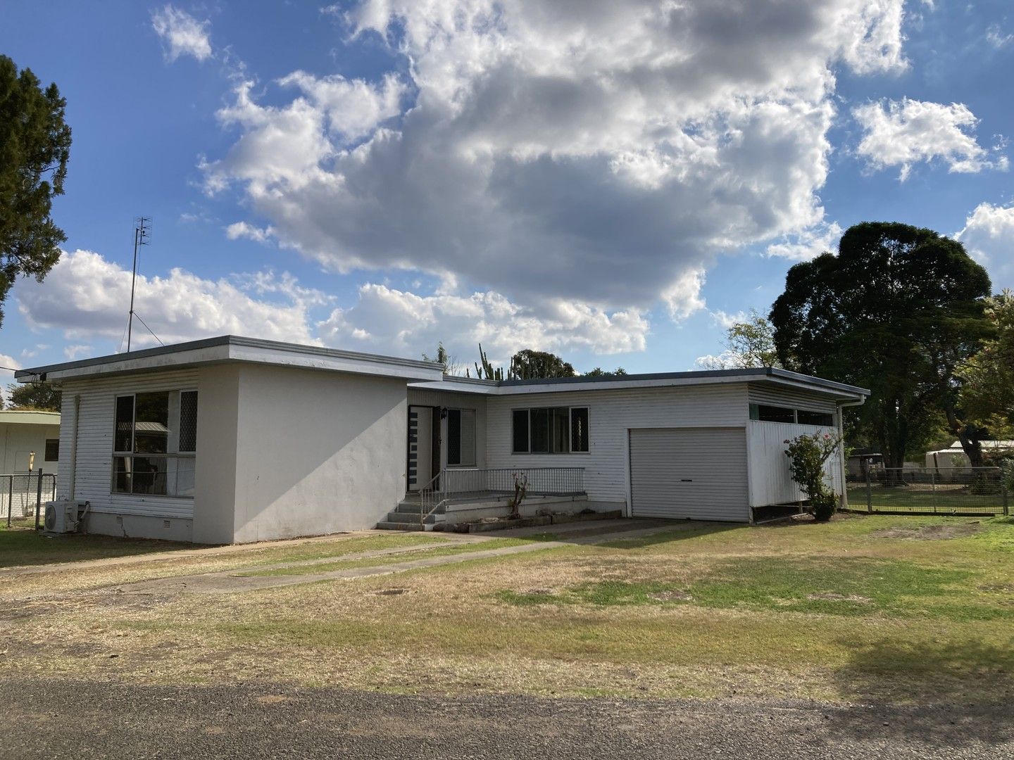 3 bedrooms House in 5 Walkers Lane FOREST HILL QLD, 4342