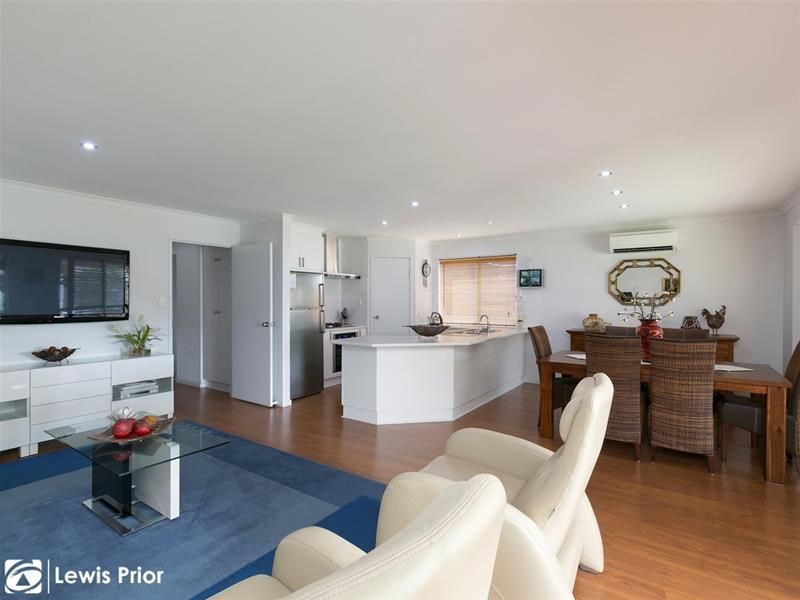 36 Clacton Road, Dover Gardens SA 5048, Image 2