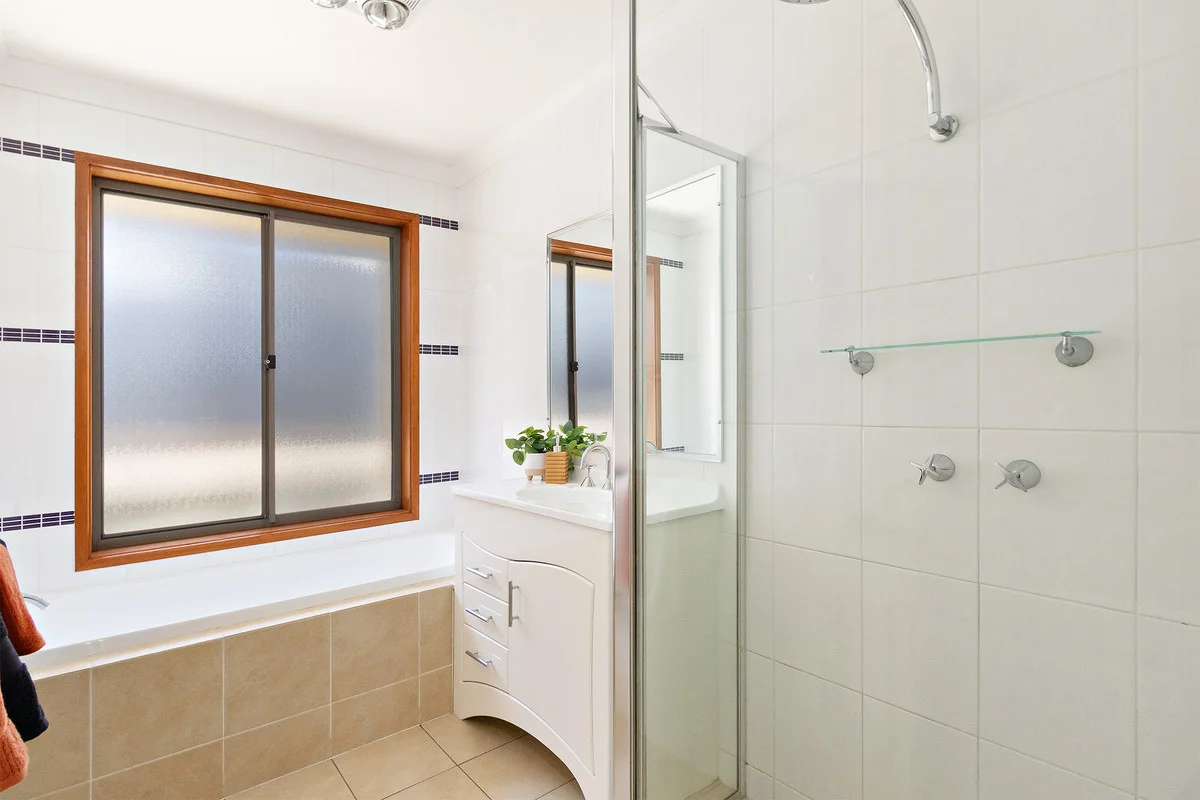 Additional image 24 of 6 Walter Close, Jerrabomberra NSW 2619