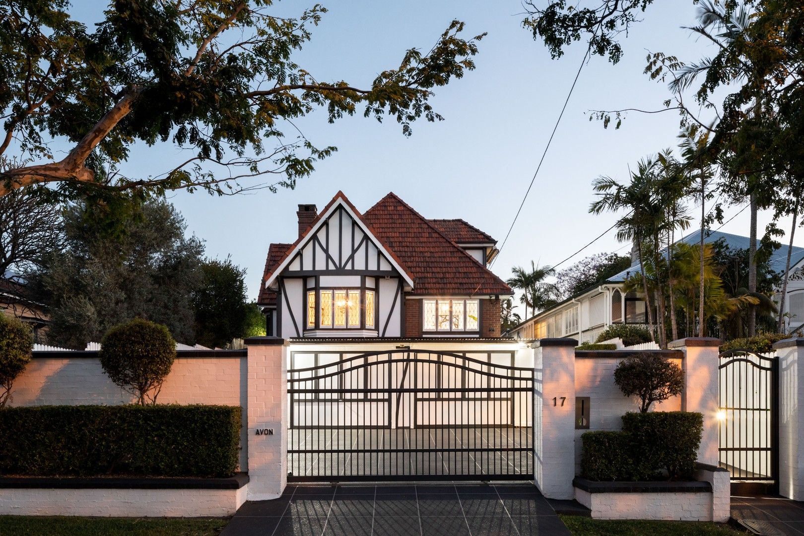 4 bedrooms House in 17 Norman Parade CLAYFIELD QLD, 4011