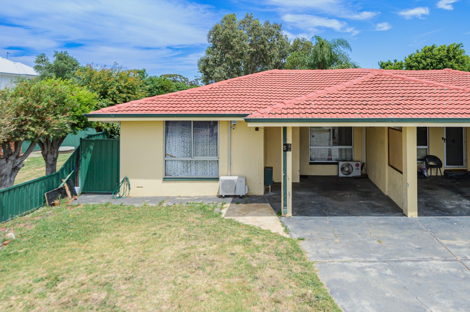 2 bedrooms House in 5A Eric Street MIDLAND WA, 6056